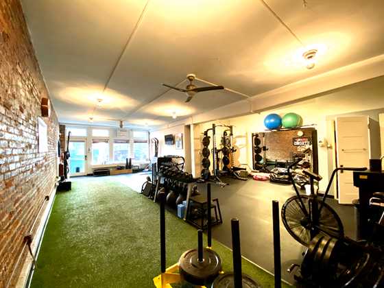 single listing image