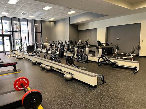 CLUB 110 Health & Fitness Center